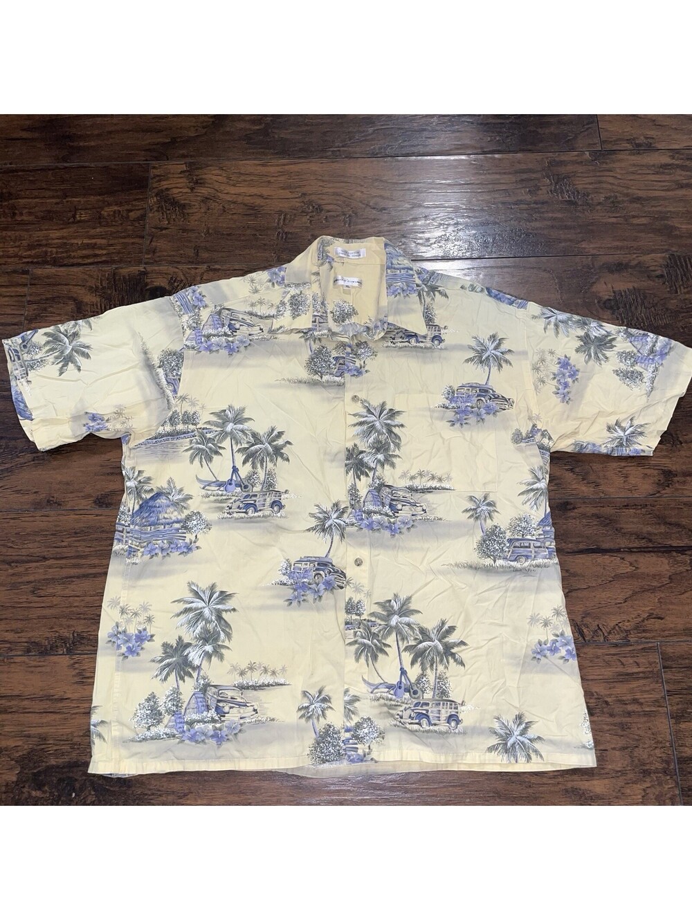 Pierre Cardin Vintage Hawaiian Shirt Mens Size XL Floral Island Tiki Aloha Beach